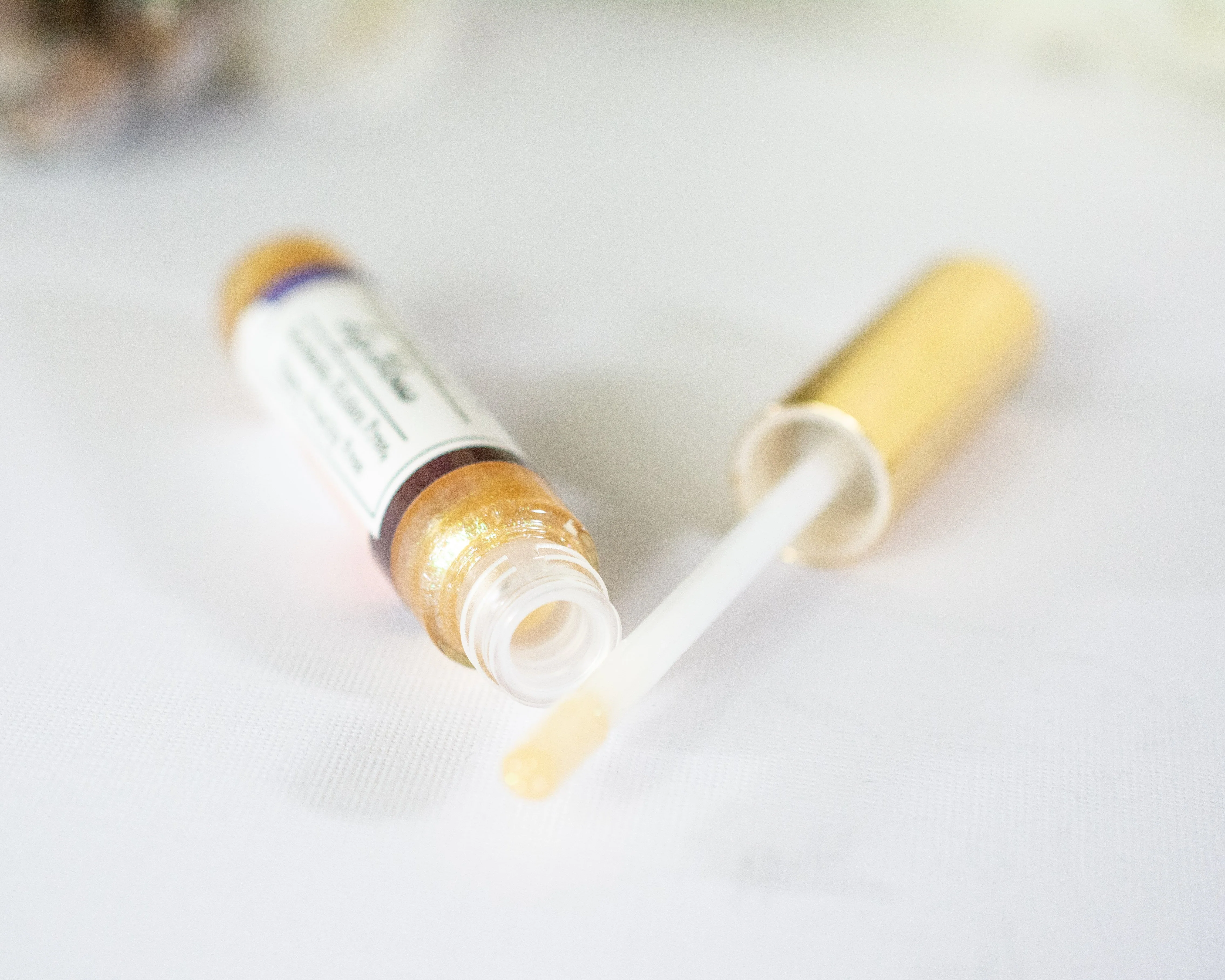 Peach, Please! - Shimmer Lip Gloss - Image 4
