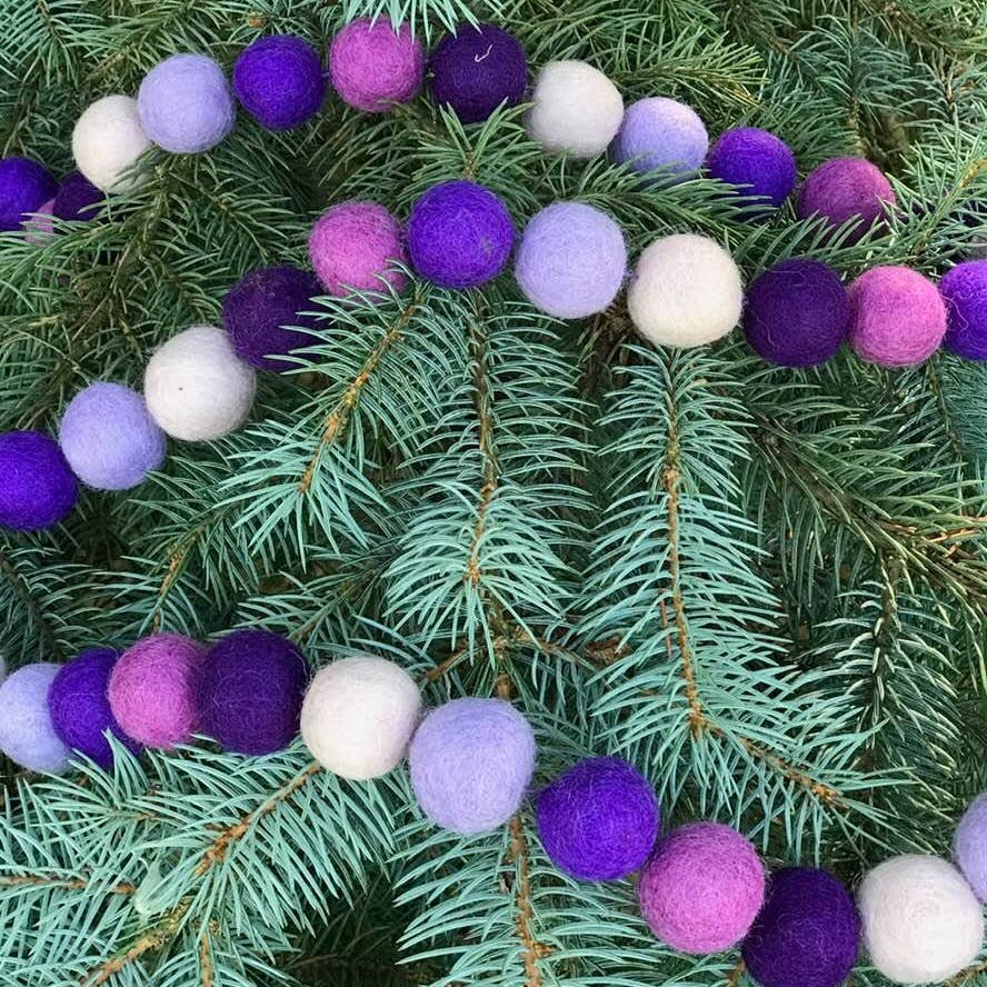Pom Pom Felt Garland - Image 2